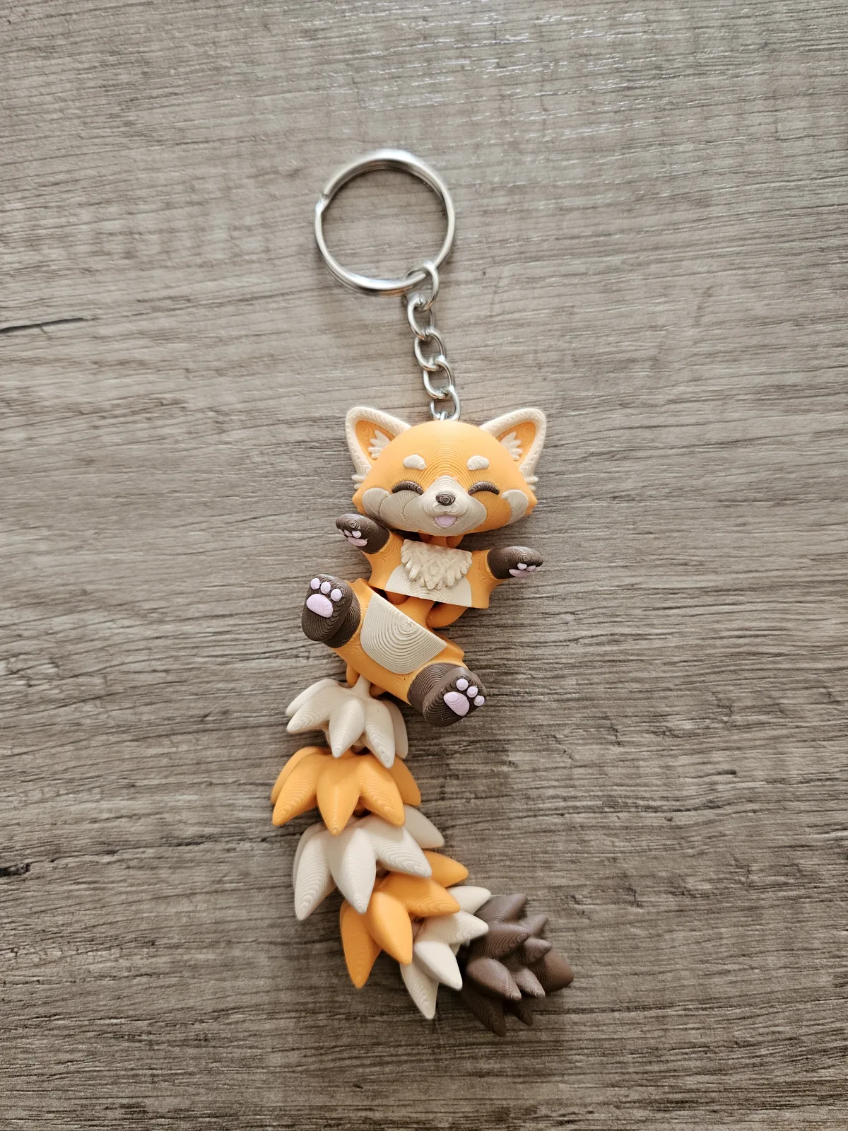 Red panda keychain – view 2