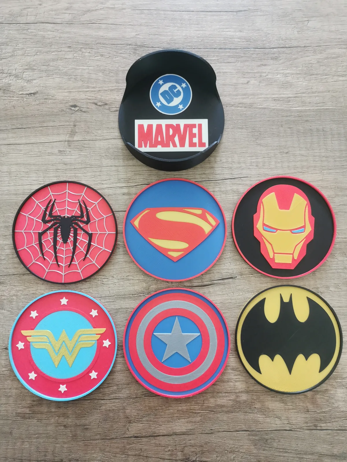 MARVEL / DC coaster set – view 3